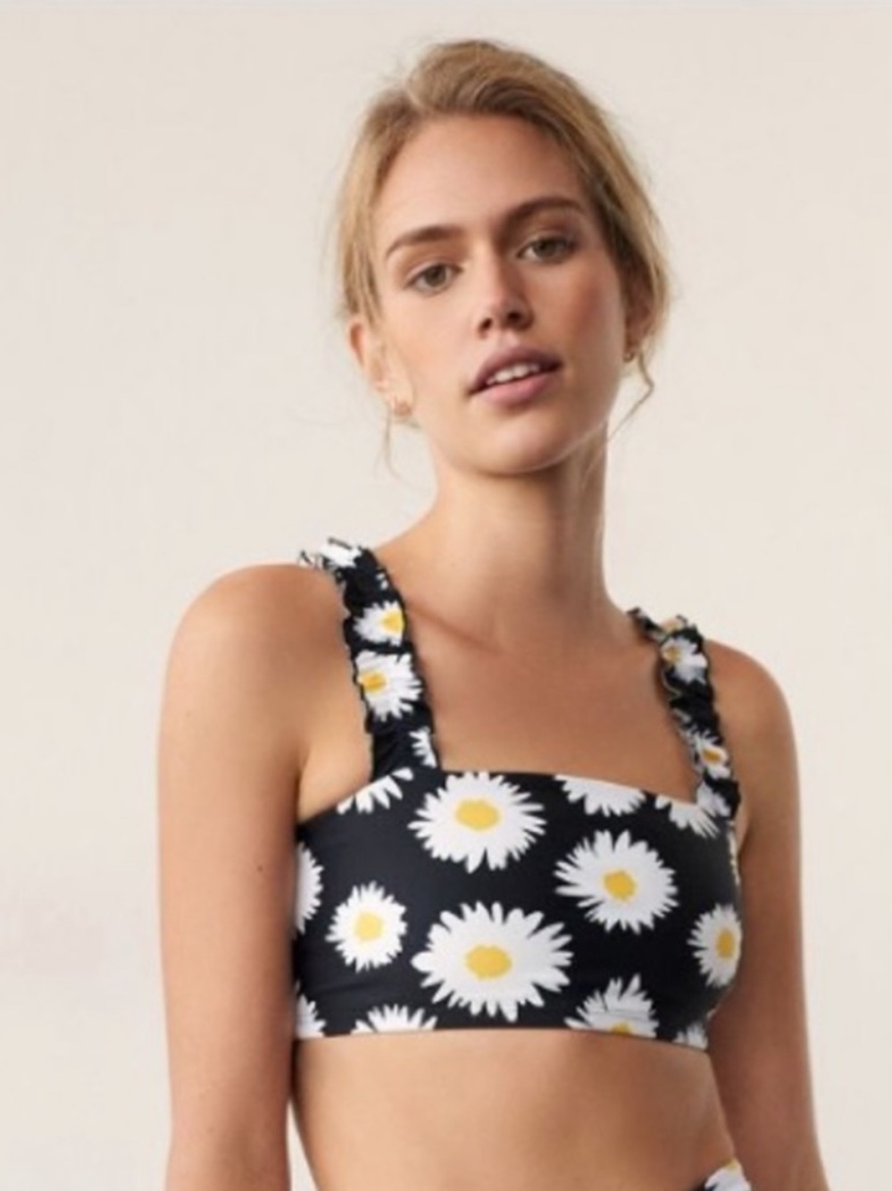 Anthropologie Daisy Ruffle Strap Sports Bra